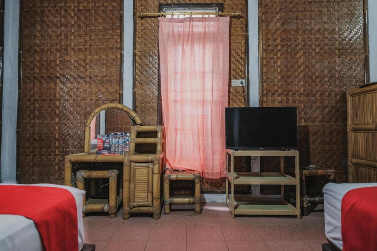 Hotel Reddoorz Near Pantai Florida Anyer Serang Exteriér fotografie