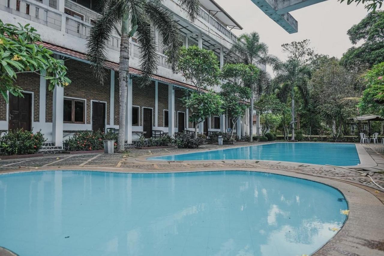 Hotel Reddoorz Near Pantai Florida Anyer Serang Exteriér fotografie