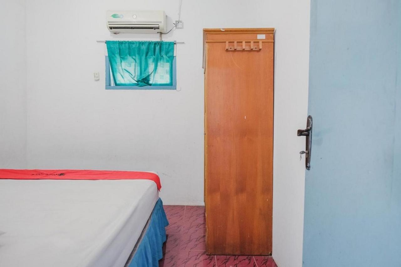 Hotel Reddoorz Near Pantai Florida Anyer Serang Exteriér fotografie
