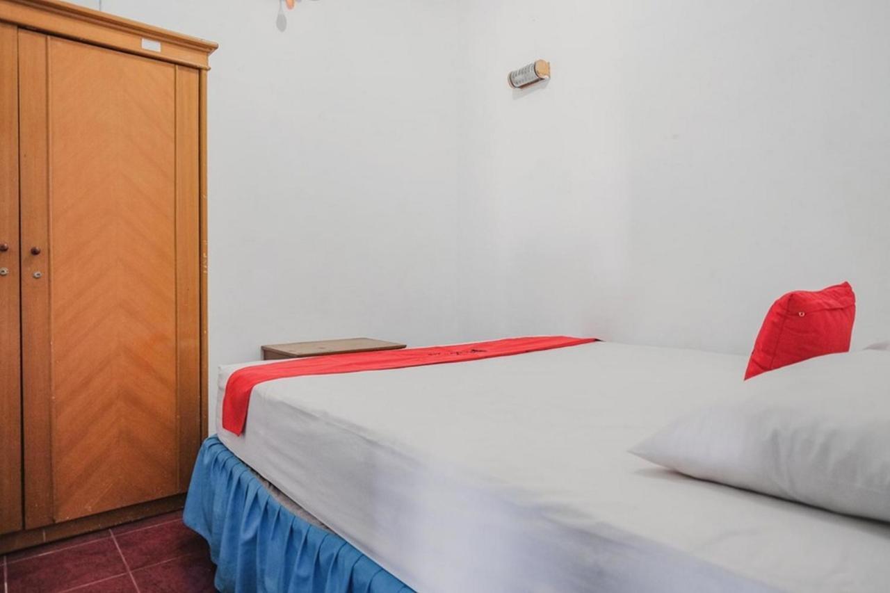 Hotel Reddoorz Near Pantai Florida Anyer Serang Exteriér fotografie