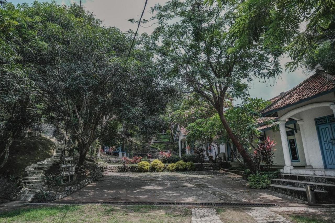 Hotel Reddoorz Near Pantai Florida Anyer Serang Exteriér fotografie